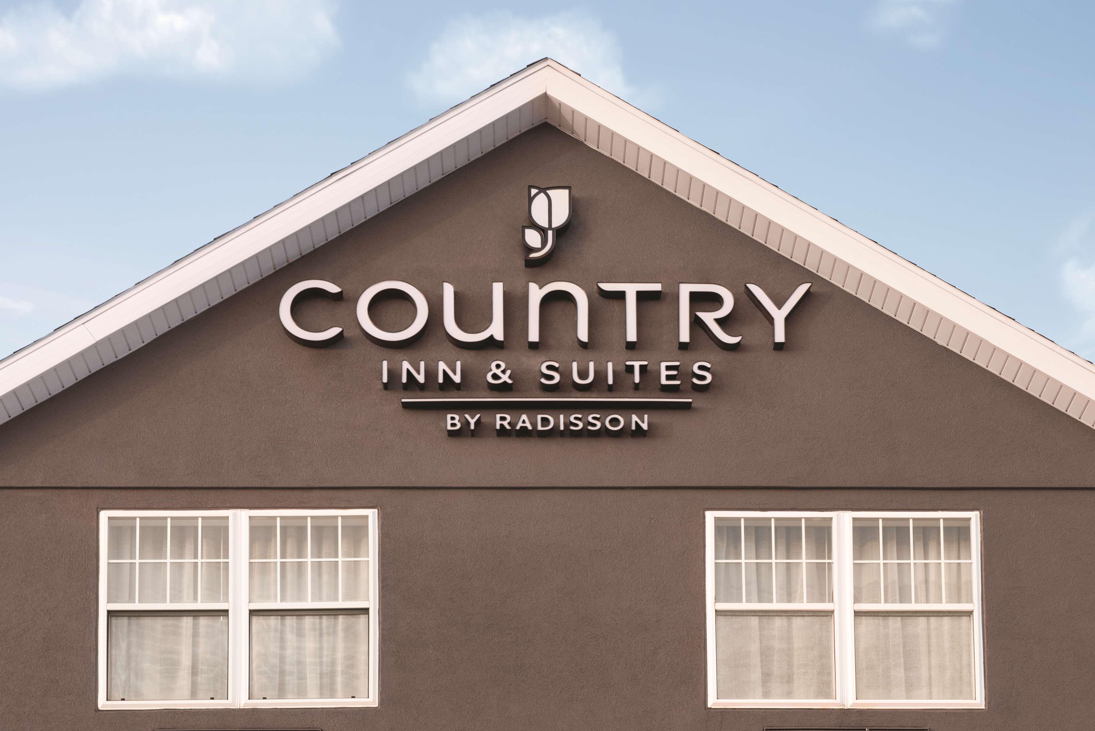 Country & By Radisson, Dubuque, Ia Hotel